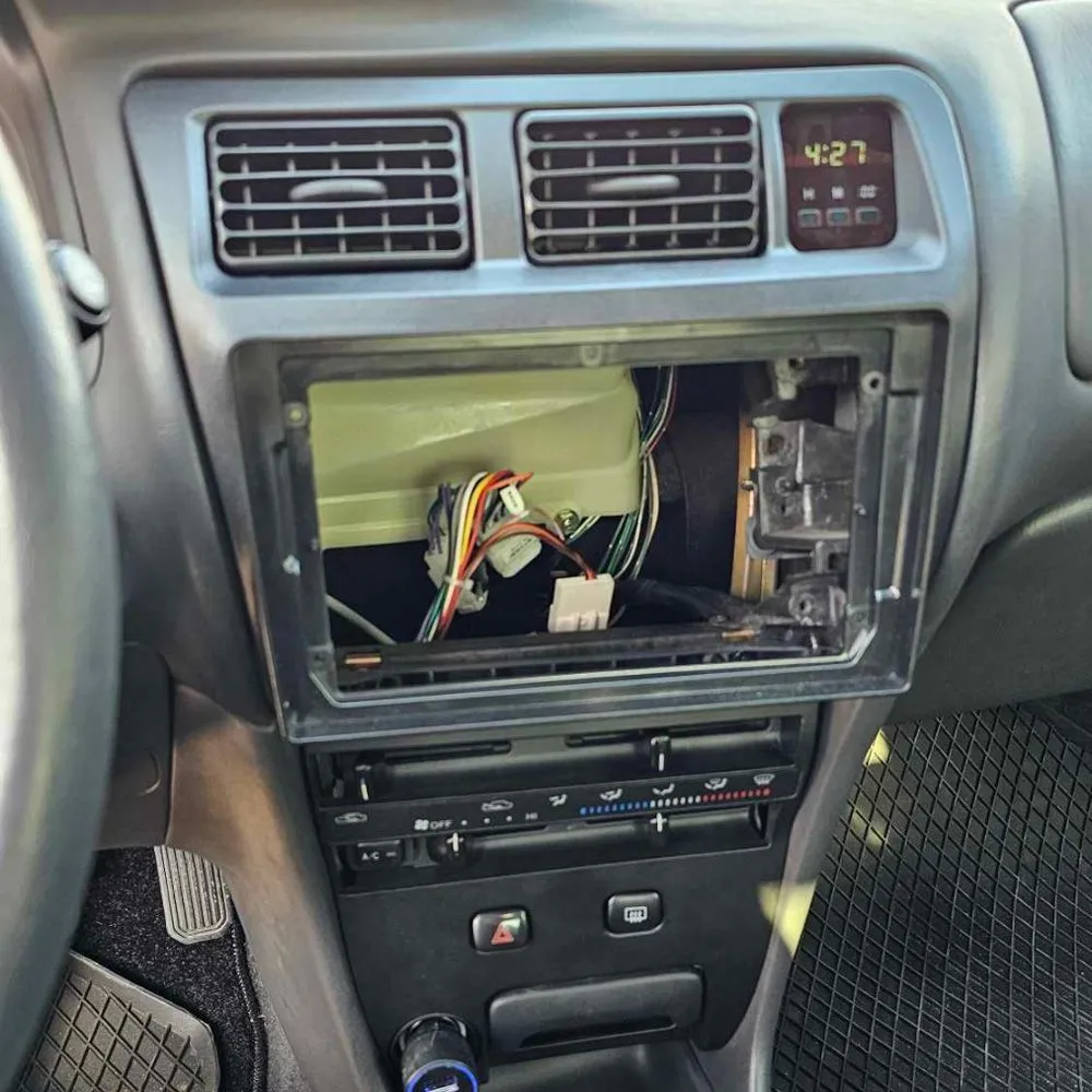 corolla_1992_dashboard