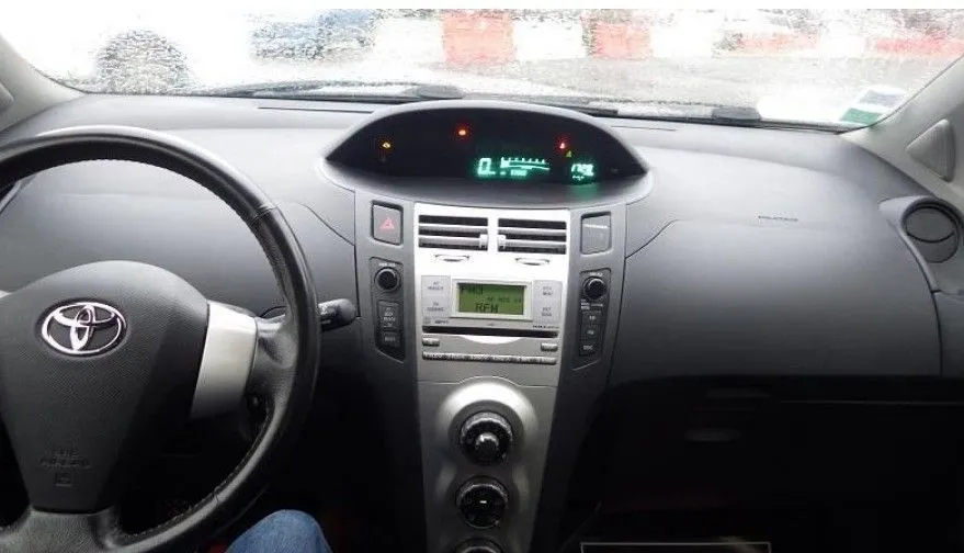 TOYOTA YARIS 2006-2011 DASHBOARD DIGITALIQ 736